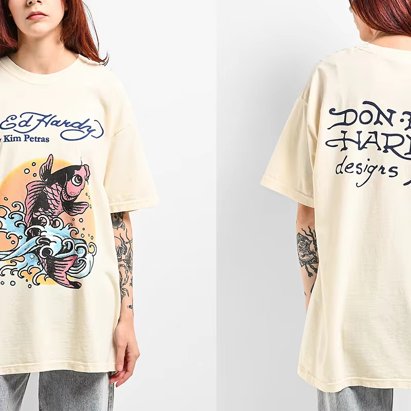 Camiseta de Algodão com Estamp - Streetwear Brand In Japan avaliação e preço