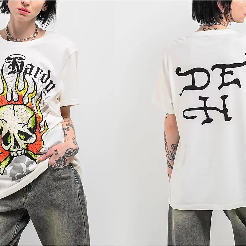Camiseta de Algodão com Estamp - Streetwear Brand In Japan avaliação e preço