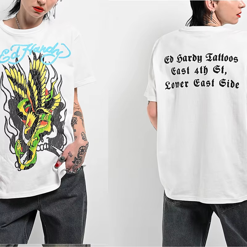 Camiseta de Algodão com Estamp - Streetwear Brand In Japan avaliação e preço
