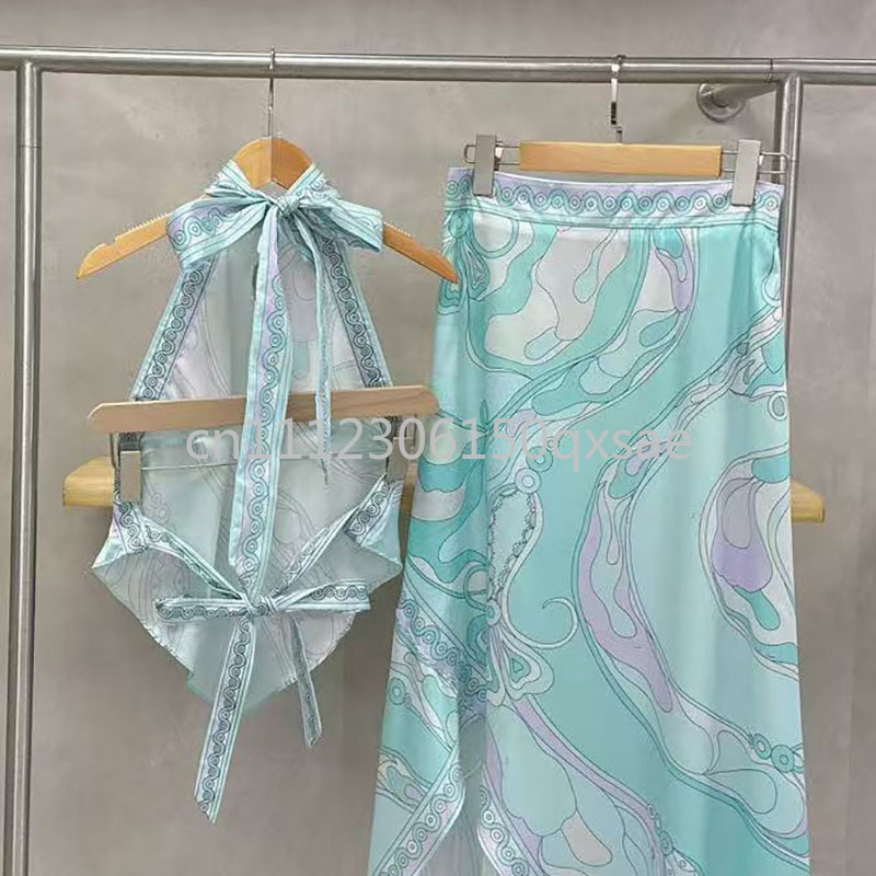 Conjuntos de Vestidos Azuis de - Streetwear Brand Logo Design avaliação e preço