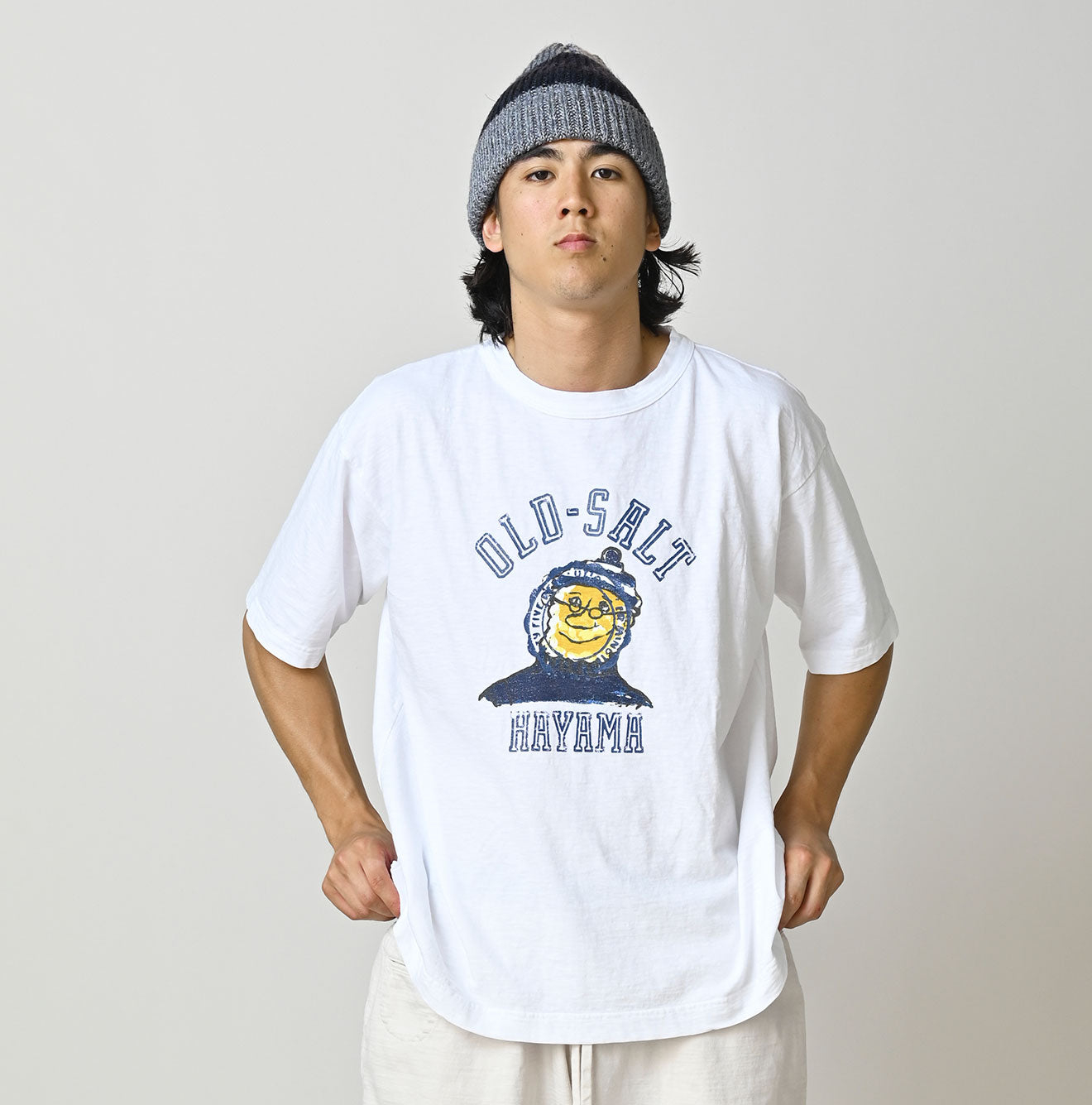 Camiseta Vintage Rosa com Logo - Streetwear Brand In Japan avaliação e preço